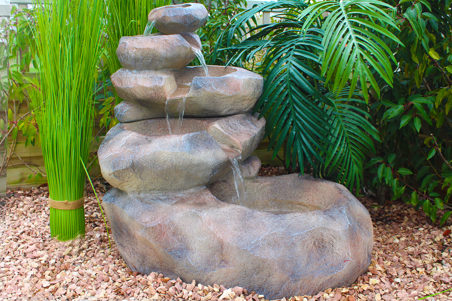 Gartenbrunnen Bachlauf Wasserfall mit Beleuchtung Springbrunnen